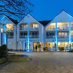 Kurhaus Design Boutique 巴德韦斯特科特