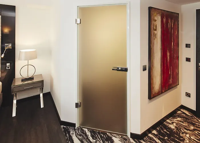 Kurhaus Design Boutique Hotel 4*